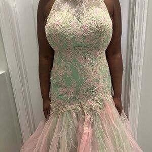 Elegant Lace Halter Dress in Pastel Colors